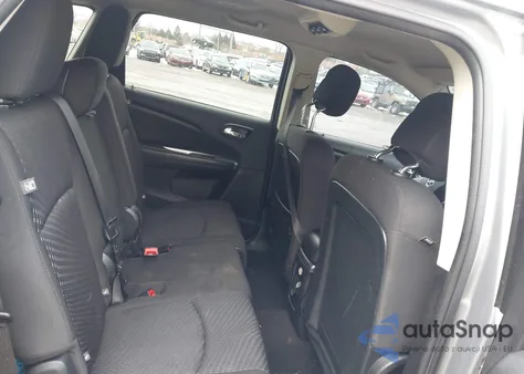 2017 Dodge Journey Sxt z USA, uszkodzony, nr VIN 3C4PDCBB9HT612053